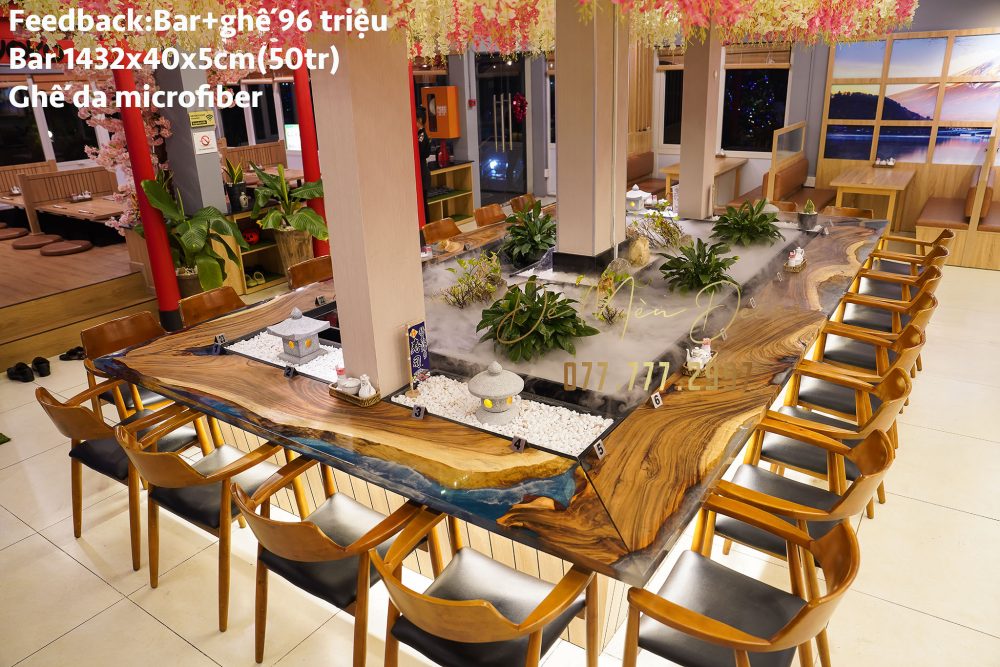 Quầy bar gỗ me tây epoxy đẹp cho nhà hàng nhật
