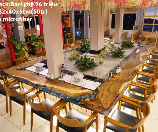 Quầy bar gỗ me tây epoxy đẹp cho nhà hàng nhật