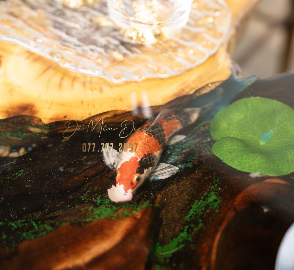 Bàn trà epoxy vẽ cá koi - Ảnh 5